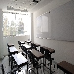 Fotografía del salón de clases 301 ubicado en el segundo piso del edificio FM9