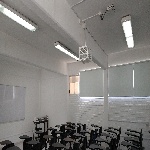Fotografía del salón de clases 102 ubicado en la planta baja del edificio FM6