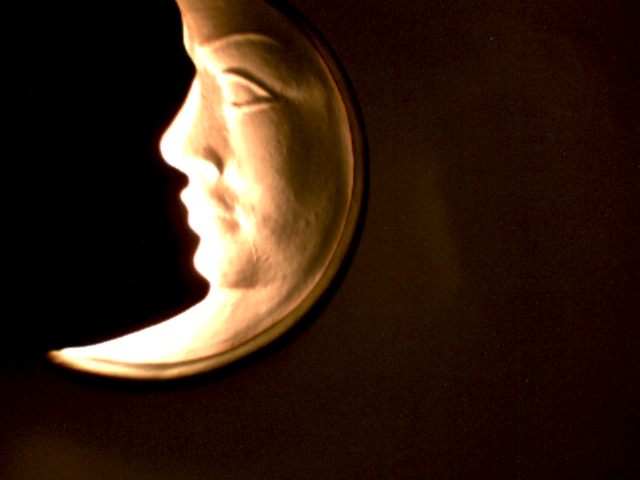 Luna 0001